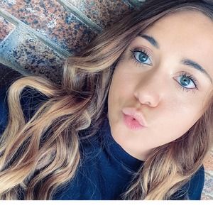 Meet your Posher, Laura leigh